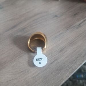 Elegant Gold Women's Ring